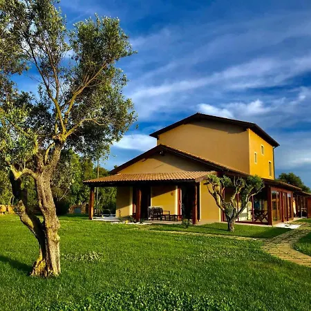 리조트 Inghirios Wellness Country